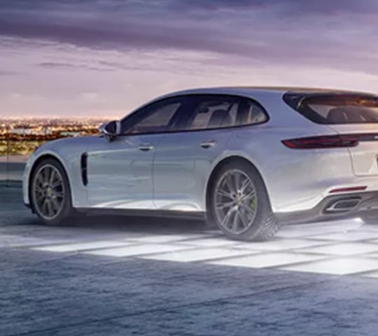 Porsche Active Suspension Management